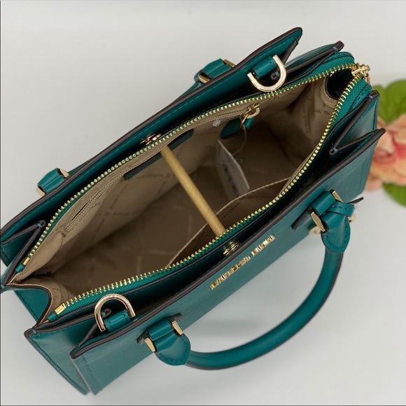 MICHAEL KORS HOPE MEDIUM MESSENGER AQUA - Picture 11 of 16